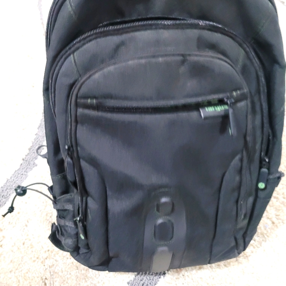 NWOT 15.6" Spruce EcoSmart Checkpoint-Friendly Backpack